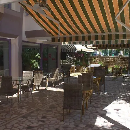 Hotel Rosella 3*