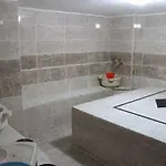 Rosella ألانيا
